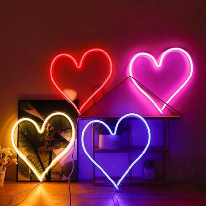 Lampa LED Inima Fucsia Neon cu USB 36.3x29cm