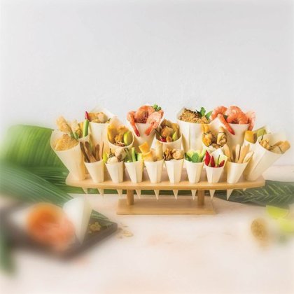 Suport din Lemn pentru 12 Conuri de Aperitive 29x9x6cm