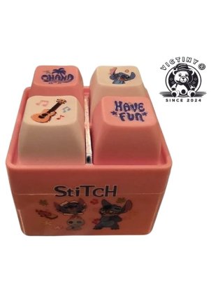 Jucarie interactiva breloc VICTINY® pentru copii, culoare ROZ mini tastatura anti-strescu animatii favorite, 4 taste cu sunte si lumini