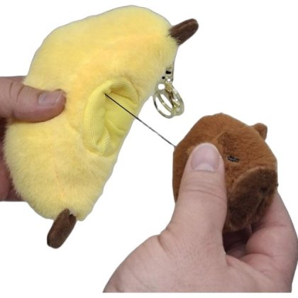 Jucarie de plus, Capibara fruct banana, tip breloc VICTINY®, maro/galben12 cm