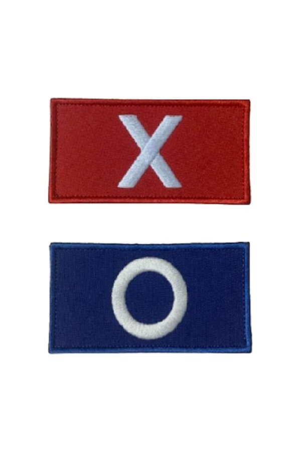 Set 2 jocuri interactive jocul calamarului emblema vot rosu X si albastru O